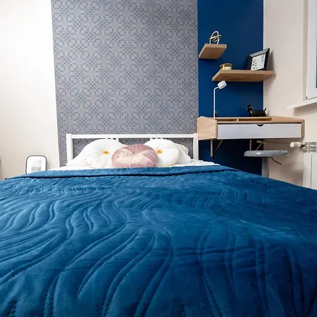 Kawalerka - Grand Wola Apartment Warsaw